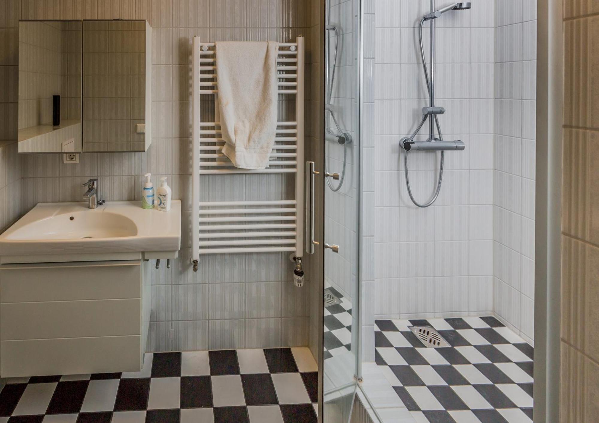 Hverfisgata Apartment Reykjavík Buitenkant foto